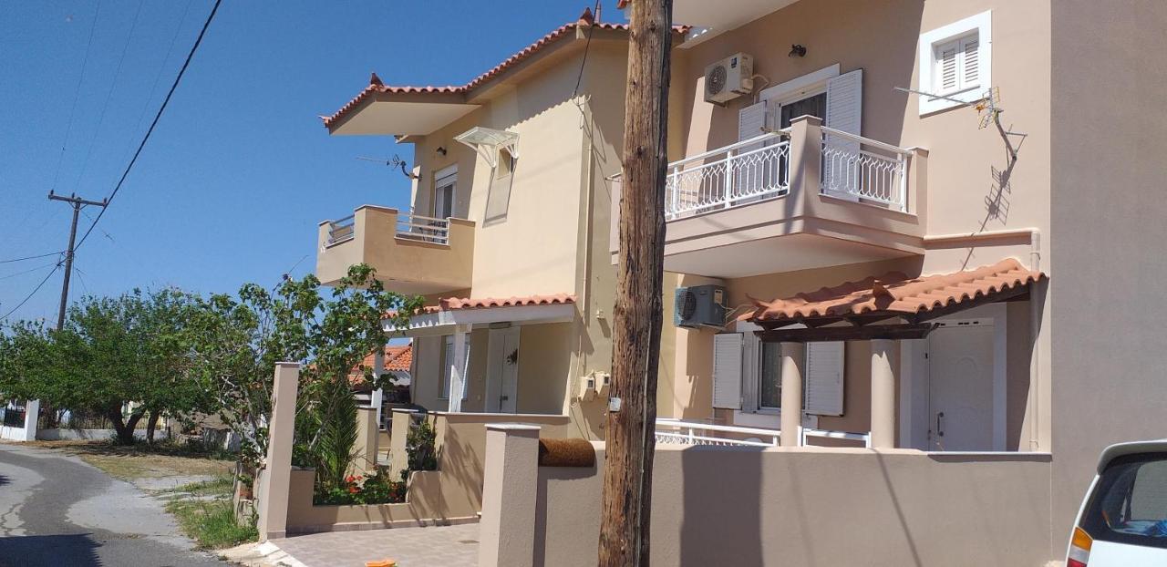 Toulas House Elíka Zewnętrze zdjęcie